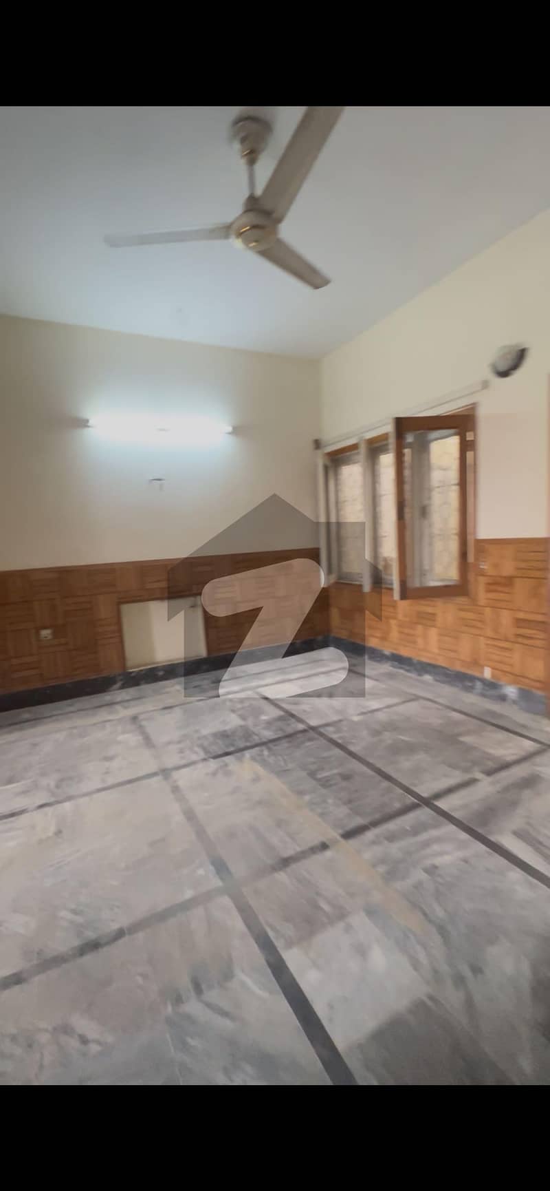 جی ۔ 9 اسلام آباد میں 3 کمروں کا 12 مرلہ بالائی پورشن 1.4 لاکھ میں کرایہ پر دستیاب ہے۔ جی ۔ 9 اسلام آباد میں 3 کمروں کا 12 مرلہ بالائی پورشن 1.4 لاکھ میں کرایہ پر دستیاب ہے۔