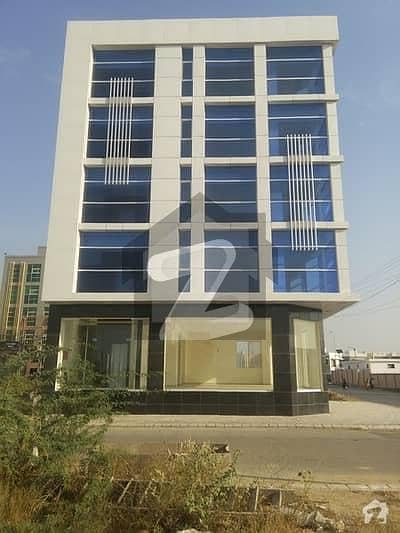 کمرشل براڈوے بلاک اے ڈی ایچ اے فیز 8 - کمرشل براڈوے,ڈی ایچ اے فیز 8,ڈیفنس (ڈی ایچ اے),لاہور میں 8 مرلہ عمارت 14.0 لاکھ میں کرایہ پر دستیاب ہے۔