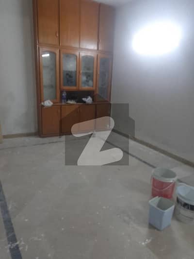 G. 9 Ground Portion For Rent 3 Beds 3 Bath