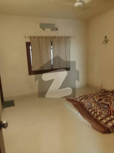 ڈی ایچ اے فیز 2 ڈی ایچ اے ڈیفینس,کراچی میں 4 کمروں کا 12 مرلہ مکان 3.75 لاکھ میں کرایہ پر دستیاب ہے۔