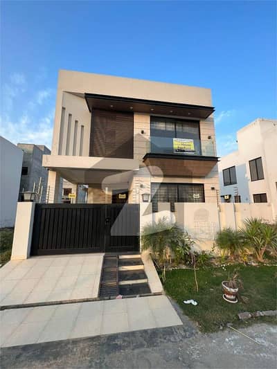 HOUSE FOR RENT IN DHA 9 TOWN