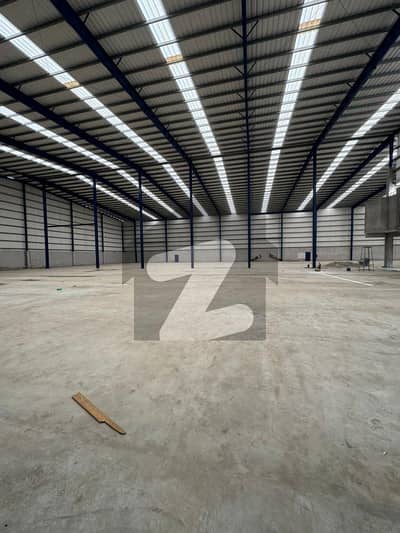 قائداعظم انڈسٹریل اسٹیٹ لاہور میں 8 کنال گودام 25.0 لاکھ میں کرایہ پر دستیاب ہے۔