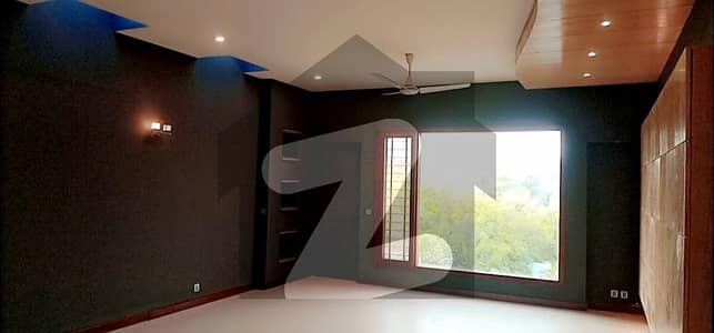 ڈی ایچ اے فیز 6 ڈی ایچ اے ڈیفینس,کراچی میں 6 کمروں کا 2 کنال مکان 9.5 لاکھ میں کرایہ پر دستیاب ہے۔