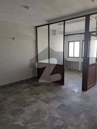 686 Sq Ft Office for Rent | Shahrah-e-Faisal | Attached Washroom | Ideal Corporate Office