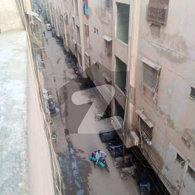 2 Bed Lounge With Roof 4th Floor Argent Sale