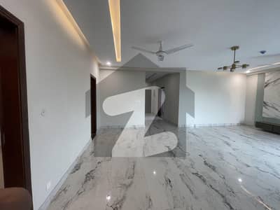 عسکری 11 عسکری,لاہور میں 3 کمروں کا 10 مرلہ فلیٹ 3.85 کروڑ میں برائے فروخت۔