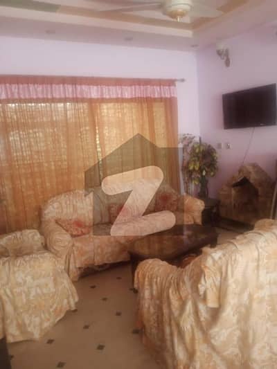 بحریہ ٹاؤن ۔ بلاک ڈی ڈی بحریہ ٹاؤن سیکٹرڈی,بحریہ ٹاؤن,لاہور میں 2 کمروں کا 10 مرلہ بالائی پورشن 65.0 ہزار میں کرایہ پر دستیاب ہے۔