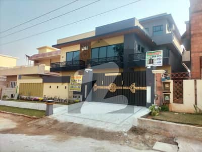 G,11/1- 40*80- LIVE ABLE HOUSE FOR SALE 6 BED ATTACHED BATH 2 DD TVL 2 KITCHEN BEST LOCATION NAYER TO PARK MOSQUE MARKET RENTALS INCOME 2,50,000--