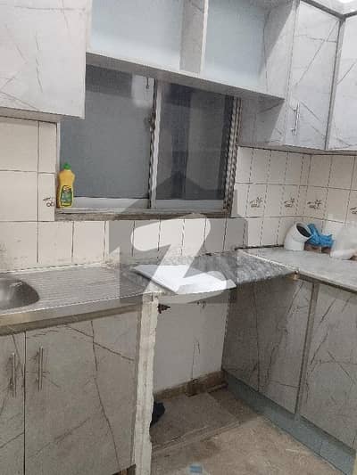 شہباز کمرشل ایریا ڈی ایچ اے فیز 6,ڈی ایچ اے ڈیفینس,کراچی میں 2 کمروں کا 4 مرلہ فلیٹ 60.0 ہزار میں کرایہ پر دستیاب ہے۔