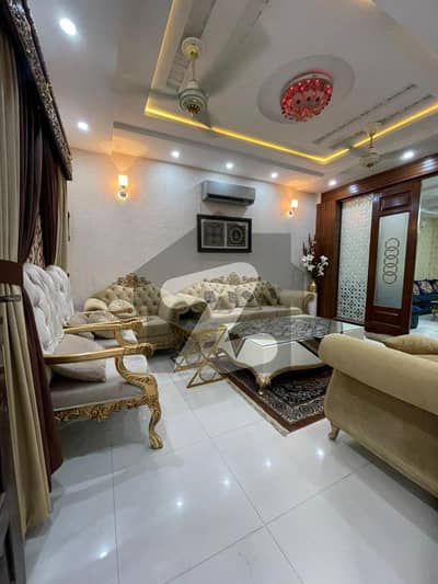 بحریہ ٹاؤن رفیع بلاک بحریہ ٹاؤن سیکٹر ای,بحریہ ٹاؤن,لاہور میں 2 کمروں کا 10 مرلہ زیریں پورشن 65.0 ہزار میں کرایہ پر دستیاب ہے۔