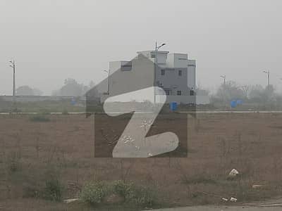 Exclusive 5 Marla Plot Opportunity | DHA Phase 8 Z4