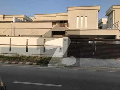 In Falcon Complex New Malir Of Karachi A 350 Square Yards House Is Available