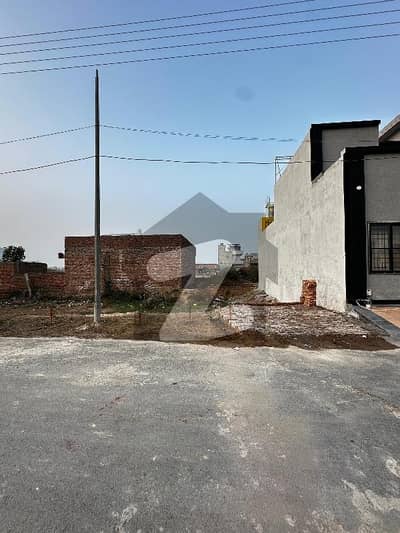 3.28 CORNER PLOT FOR SALE EDEN RESIDENTIA COLLEGE ROAD LAHORE