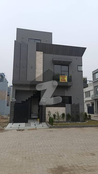 Elegant 3 Marla 1/4 House With Modern Interior For Sale (Raiwind Road )Lahore