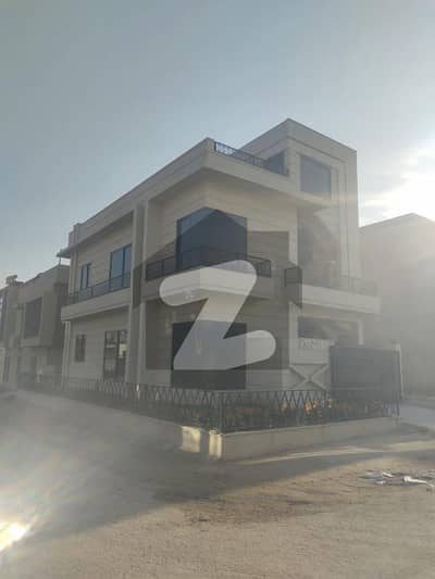 5 Marla Corner House At Prime Location