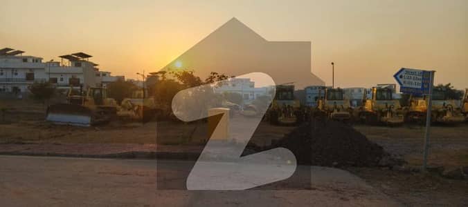 SOLID LAND WITH LUSH GREEN VIEWS OF MARGLLAH HILLS AT MARKET BEST RATE