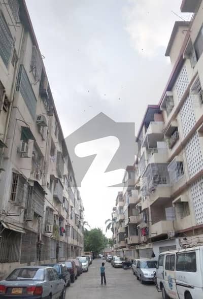 گلشنِ اقبال - بلاک 16 گلشنِ اقبال,گلشنِ اقبال ٹاؤن,کراچی میں 3 کمروں کا 6 مرلہ فلیٹ 2.15 کروڑ میں برائے فروخت۔