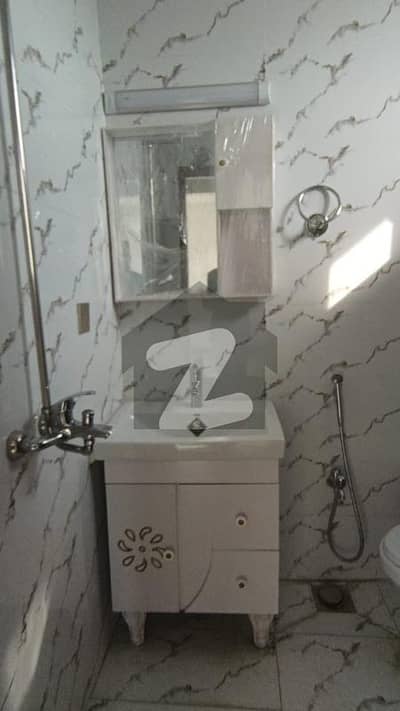 In Top City 1 Flat For rent Sized 950 Square Feet