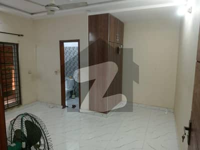 والٹن روڈ لاہور میں 4 کمروں کا 3 مرلہ مکان 65.0 ہزار میں کرایہ پر دستیاب ہے۔