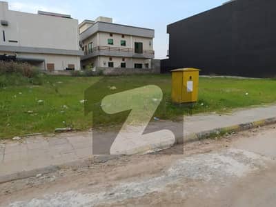 بحریہ ٹاؤن فیز 8 ۔ بلاک آئی بحریہ ٹاؤن فیز 8,بحریہ ٹاؤن راولپنڈی,راولپنڈی میں 13 مرلہ رہائشی پلاٹ 1.4 کروڑ میں برائے فروخت۔