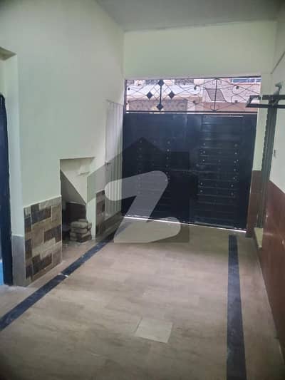 سبزہ زار سکیم لاہور میں 2 کمروں کا 5 مرلہ زیریں پورشن 45.0 ہزار میں کرایہ پر دستیاب ہے۔