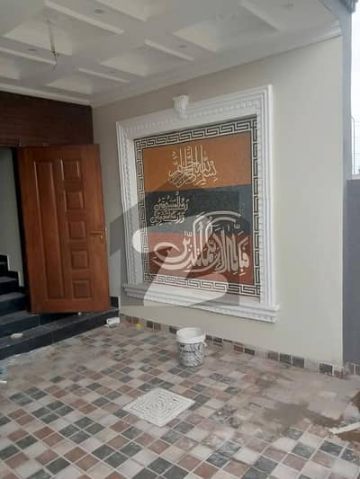 پارک ویو سٹی لاہور میں 4 کمروں کا 5 مرلہ مکان 90.0 ہزار میں کرایہ پر دستیاب ہے۔