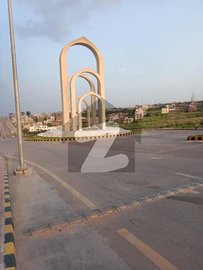 ڈی ایچ اے فیز 5 - سیکٹر ایچ ڈی ایچ اے ڈیفینس فیز 5,ڈی ایچ اے ڈیفینس,اسلام آباد میں 1 کنال رہائشی پلاٹ 2.65 کروڑ میں برائے فروخت۔