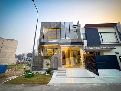 5 Marla Brand New Modern Architectural Masterpiece House For Sale