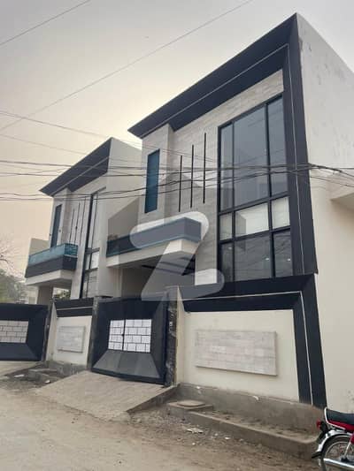 ملتان پبلک سکول روڈ ملتان میں 3 کمروں کا 3 مرلہ مکان 1.1 کروڑ میں برائے فروخت۔