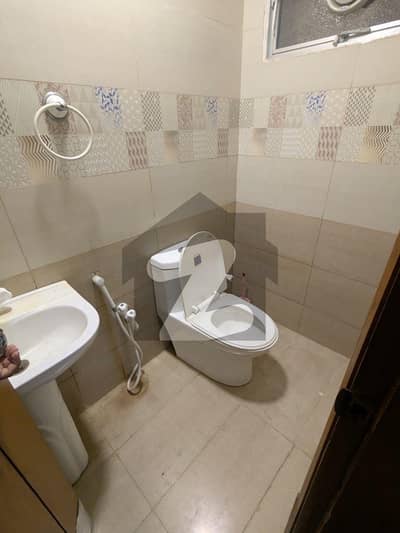 SILENT Commercial GROUND FLOOR FOR RENT 3 BED WITh BASEMENT