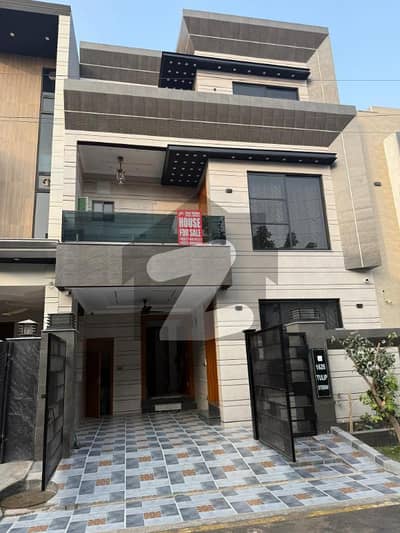 5 MARLA BRAND NEW HOUSE AVAILABLE IN PARK VIEW CITY LAHORE WITH 4 years EASY INSTALLMENTS AND ALSO OFFERS CUSTOMIZATION IN PAYMENT PLAN.