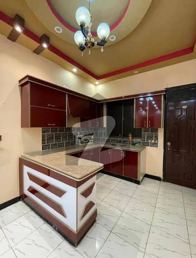 گلستانِِ جوہر ۔ بلاک 18 گلستانِ جوہر,کراچی میں 2 کمروں کا 4 مرلہ فلیٹ 45.0 لاکھ میں برائے فروخت۔