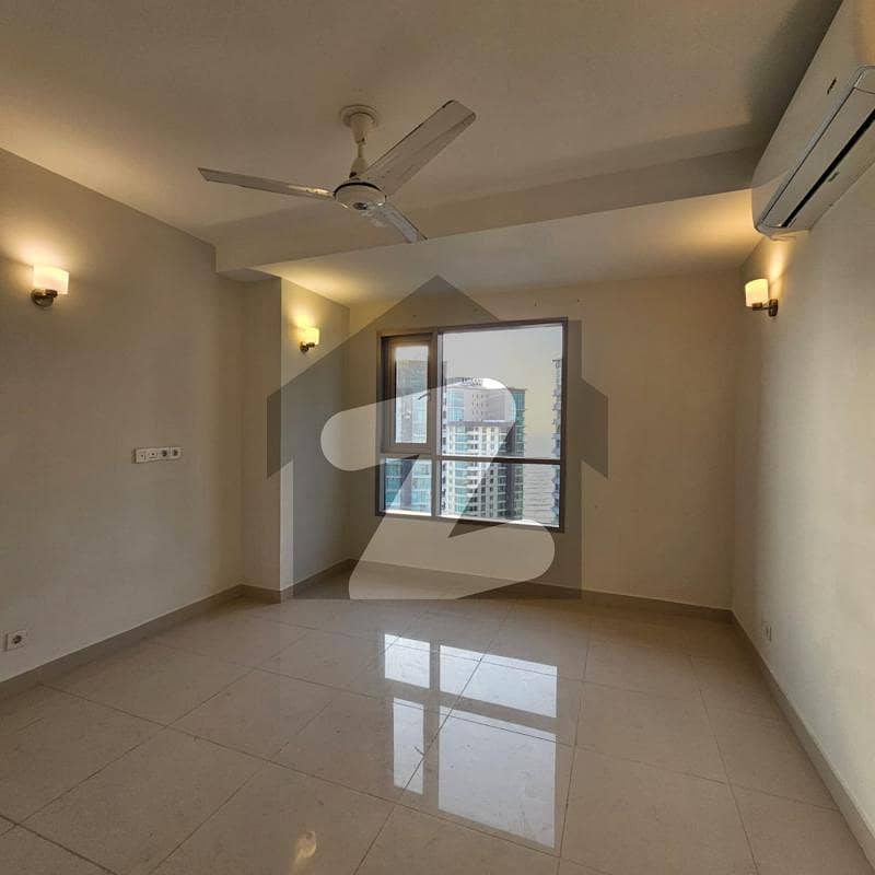 امارکریسنٹ بے ڈی ایچ اے فیز 8,ڈی ایچ اے ڈیفینس,کراچی میں 2 کمروں کا 7 مرلہ فلیٹ 2.35 لاکھ میں کرایہ پر دستیاب ہے۔ امارکریسنٹ بے ڈی ایچ اے فیز 8,ڈی ایچ اے ڈیفینس,کراچی میں 2 کمروں کا 7 مرلہ فلیٹ 2.35 لاکھ میں کرایہ پر دستیاب ہے۔