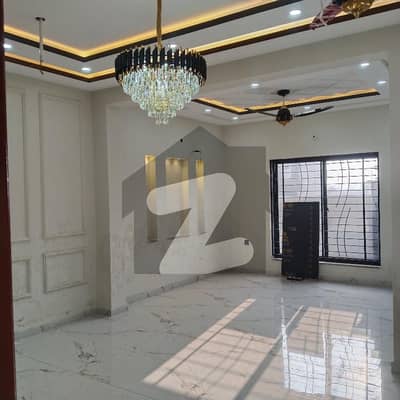 پارک ویو سٹی لاہور میں 4 کمروں کا 6 مرلہ مکان 90.0 ہزار میں کرایہ پر دستیاب ہے۔