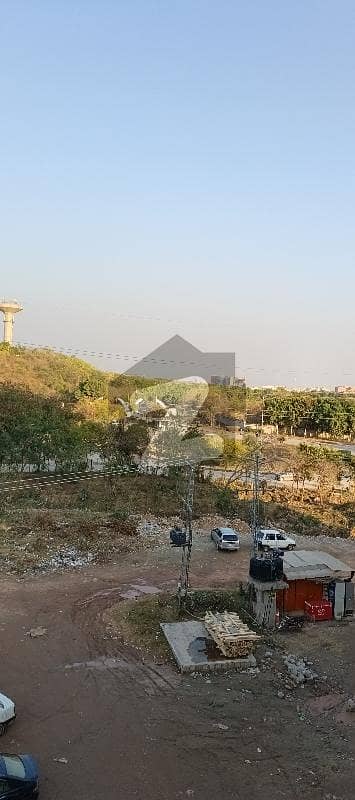 ایچ ۔ 13 اسلام آباد میں 13 مرلہ گودام 5.0 لاکھ میں کرایہ پر دستیاب ہے۔