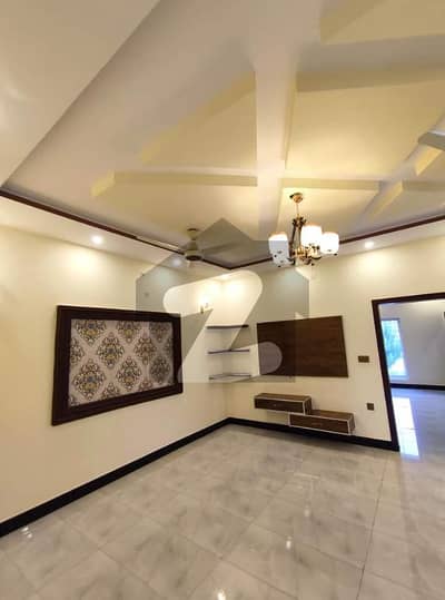 بحریہ ٹاؤن سیکٹرڈی بحریہ ٹاؤن,لاہور میں 3 کمروں کا 5 مرلہ مکان 85.0 ہزار میں کرایہ پر دستیاب ہے۔