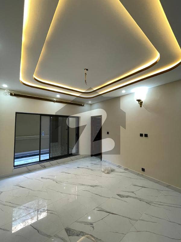 BEAUTIFUL HOUSE AVAILABLE FOR RENT G/6/4 BEAUTIFUL HOUSE AVAILABLE FOR RENT G/6/4