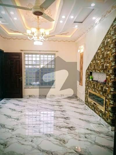 Prime Location Lower Portion For Rent Situated In Rail Town (Canal City)