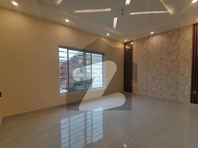 Get Your Hands On Prime Location Lower Portion In Lahore Best Area