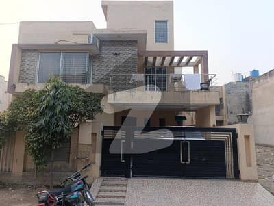 پاک عرب سوسائٹی فیز 1 - بلاک سی پاک عرب ہاؤسنگ سوسائٹی فیز 1,پاک عرب ہاؤسنگ سوسائٹی,لاہور میں 4 کمروں کا 10 مرلہ مکان 3.7 کروڑ میں برائے فروخت۔