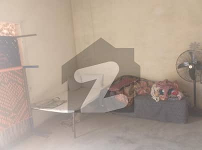 کاہنہ لاہور میں 4 کمروں کا 3 مرلہ مکان 35.5 لاکھ میں برائے فروخت۔