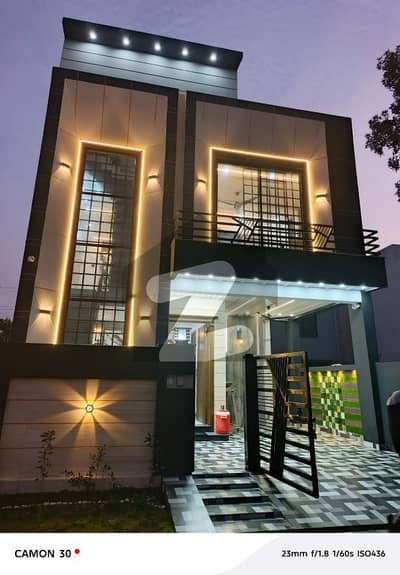 Khaliq Town 3 Marla Single Storey Corner House For Sale