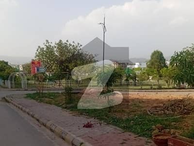 Park Enclave Residential Plot For sale Sized 1 Kanal