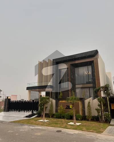 بحریہ ٹاؤن فیز 7 بحریہ ٹاؤن راولپنڈی,راولپنڈی میں 6 کمروں کا 2 کنال مکان 3.5 لاکھ میں کرایہ پر دستیاب ہے۔