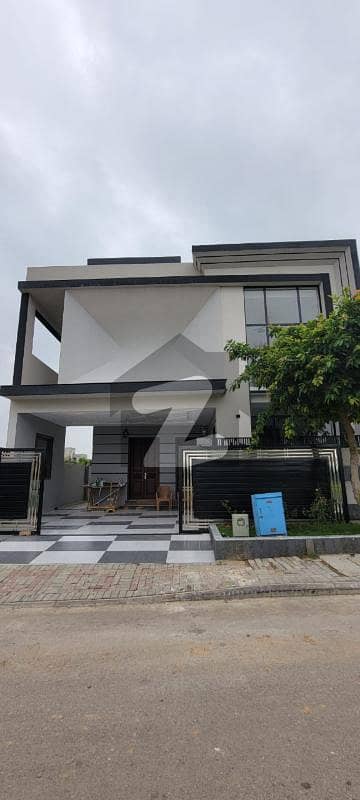 Beautiful Brand New Designer House