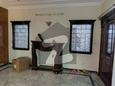 1 Kanal Used House Up For Sale