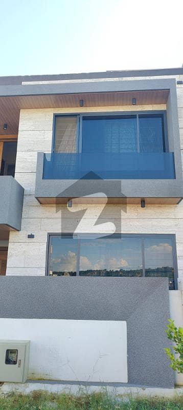 Triple Unit independent Solid A+ Quality House on Sale Triple Unit independent Solid A+ Quality House on Sale