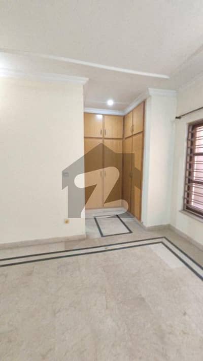 Triple Unit 1.5 Kanal Corner Next To Park