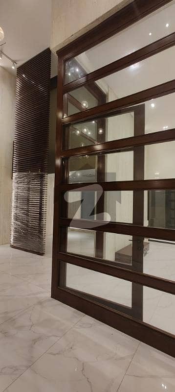 بحریہ انٹلیکچول ویلج بحریہ ٹاؤن راولپنڈی,راولپنڈی میں 5 کمروں کا 1 کنال مکان 11.5 کروڑ میں برائے فروخت۔ بحریہ انٹلیکچول ویلج بحریہ ٹاؤن راولپنڈی,راولپنڈی میں 5 کمروں کا 1 کنال مکان 11.5 کروڑ میں برائے فروخت۔