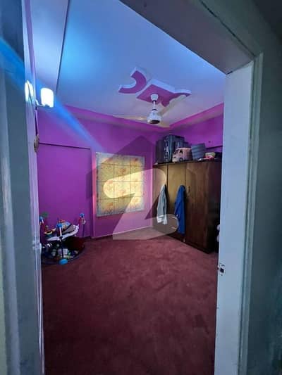 West Open Flat Sized 700 Square Feet Available In Nazimabad 3